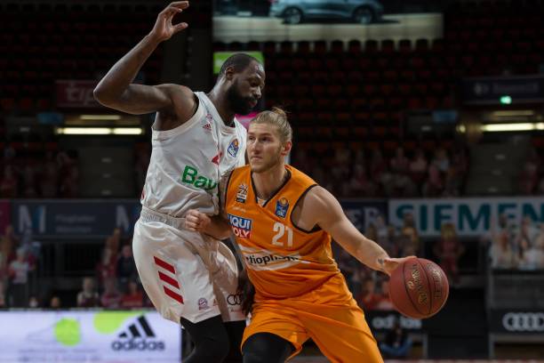 界的广泛关 界的广泛关