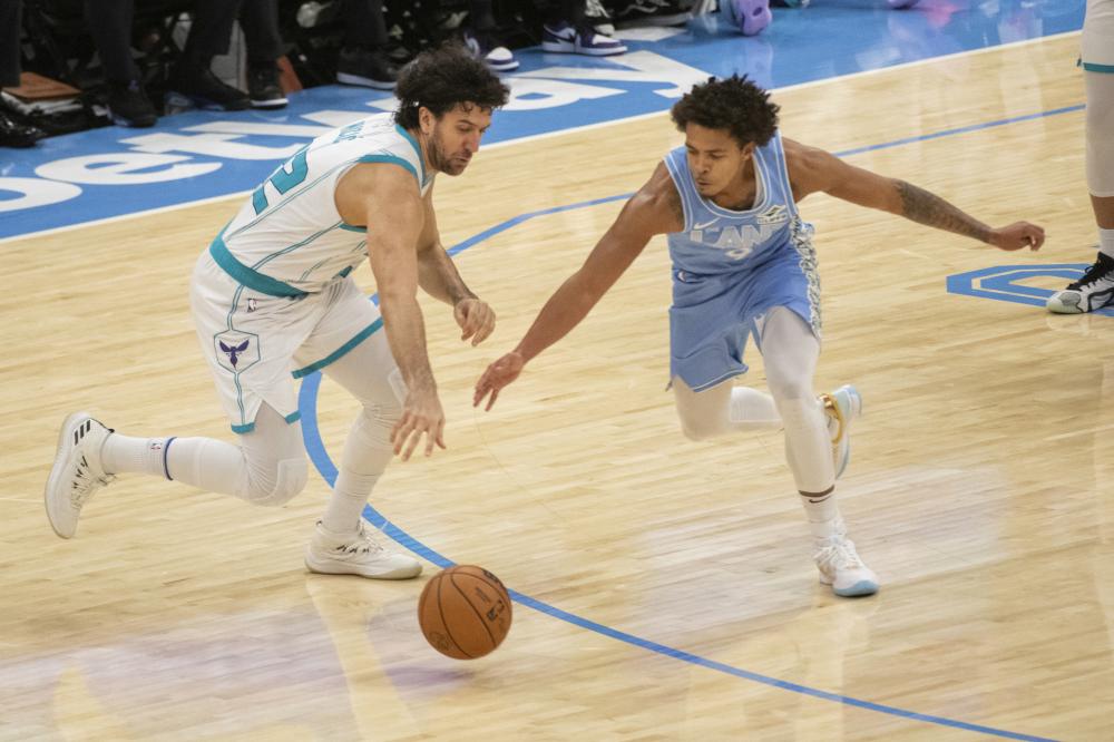 尽管扎卡在 尽管扎卡在