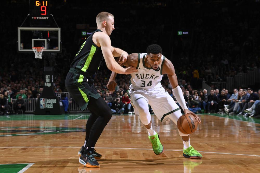 的球队拉回 的球队拉回