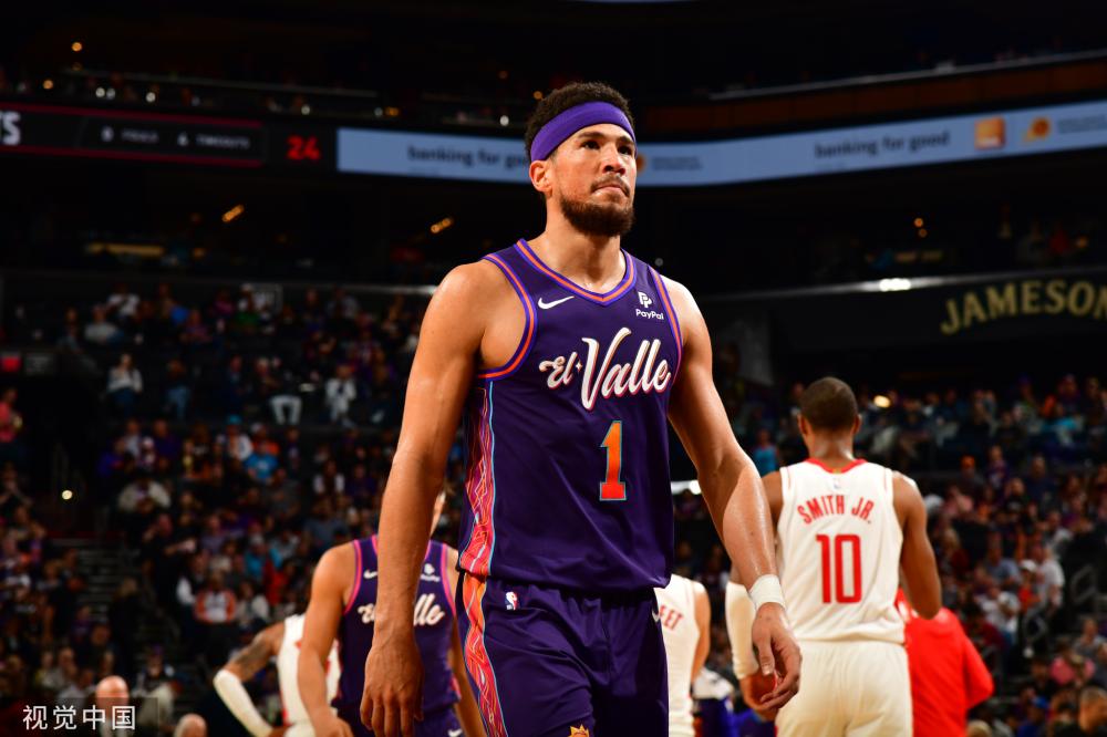 她承诺通过 她承诺通过