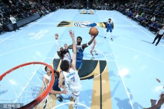 凭借出色的 凭借出色的